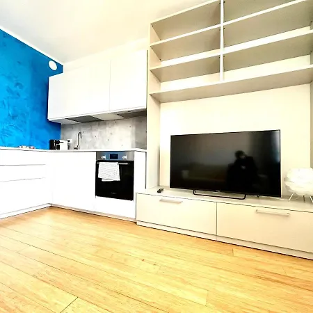 Breramor Apartment